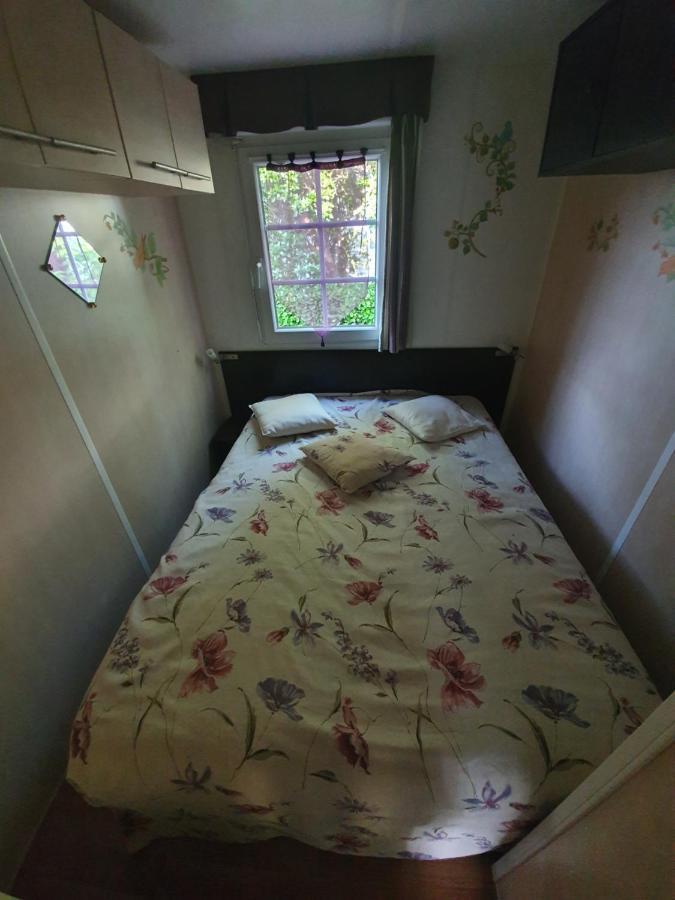 Mobil Home Sainte-Eulalie-en-Born Exterior foto